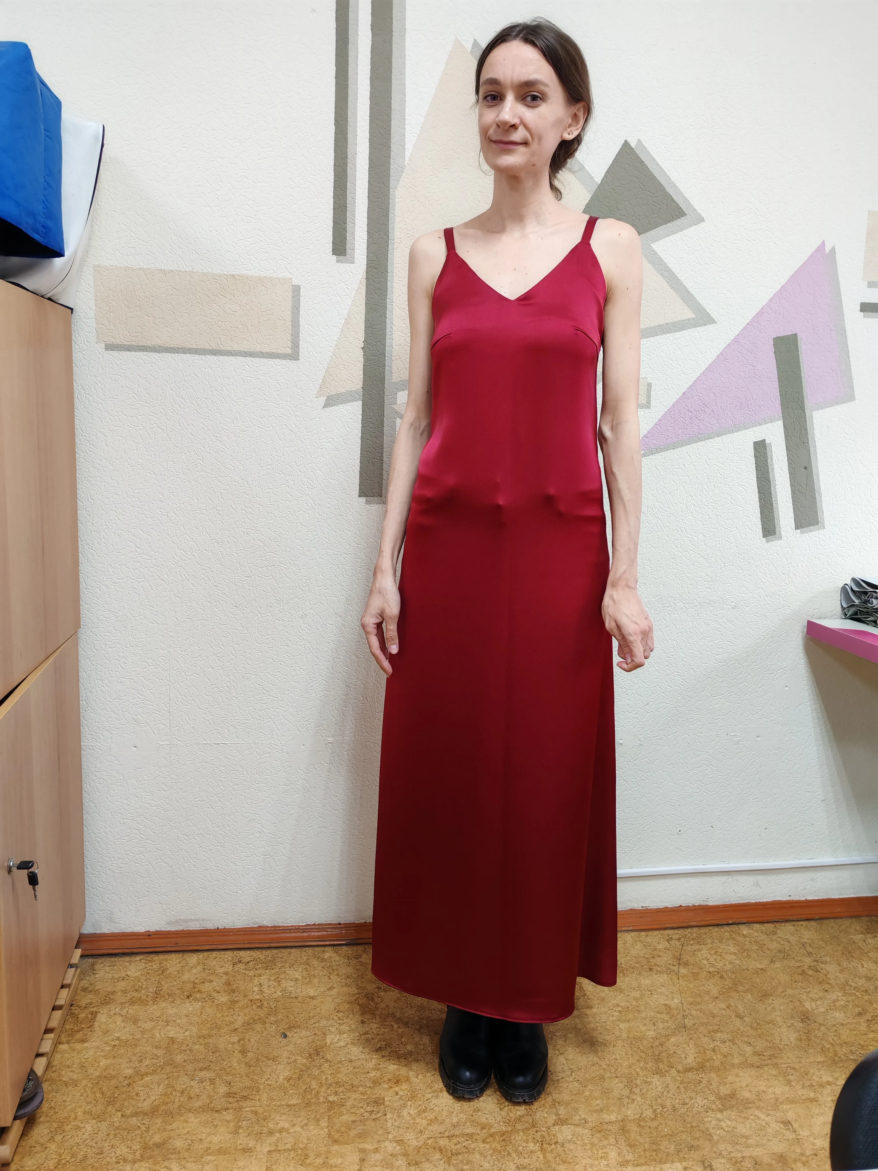 Красное платье