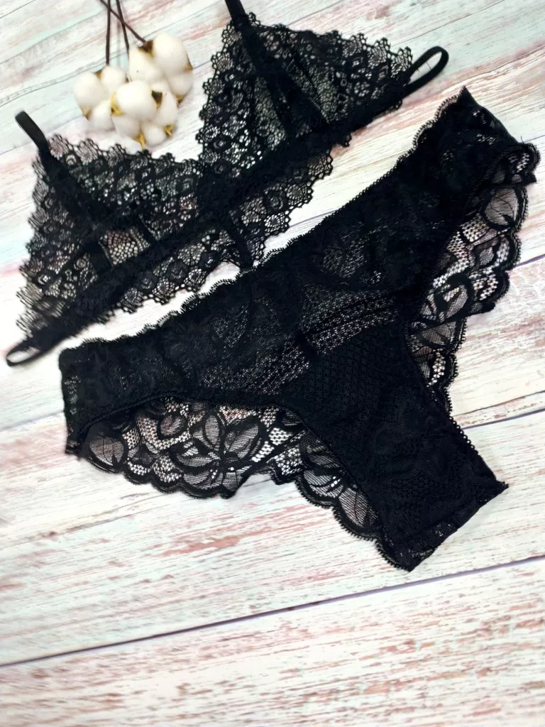 Работы учениц — пошив белья