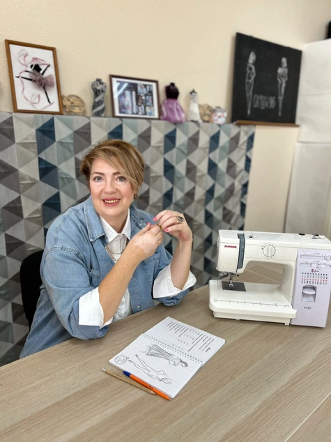 Татьяна Романюк — руководитель школы-студии кроя и шитья